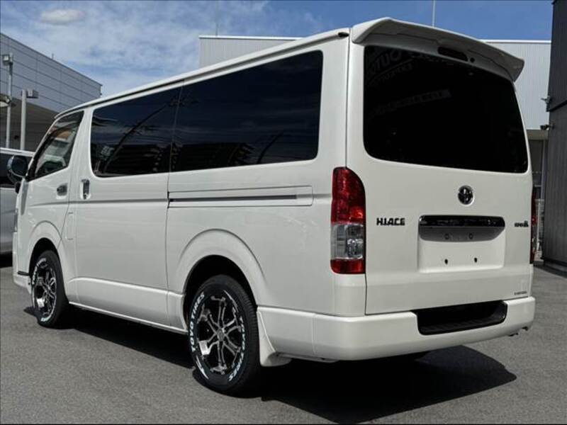 HIACE VAN