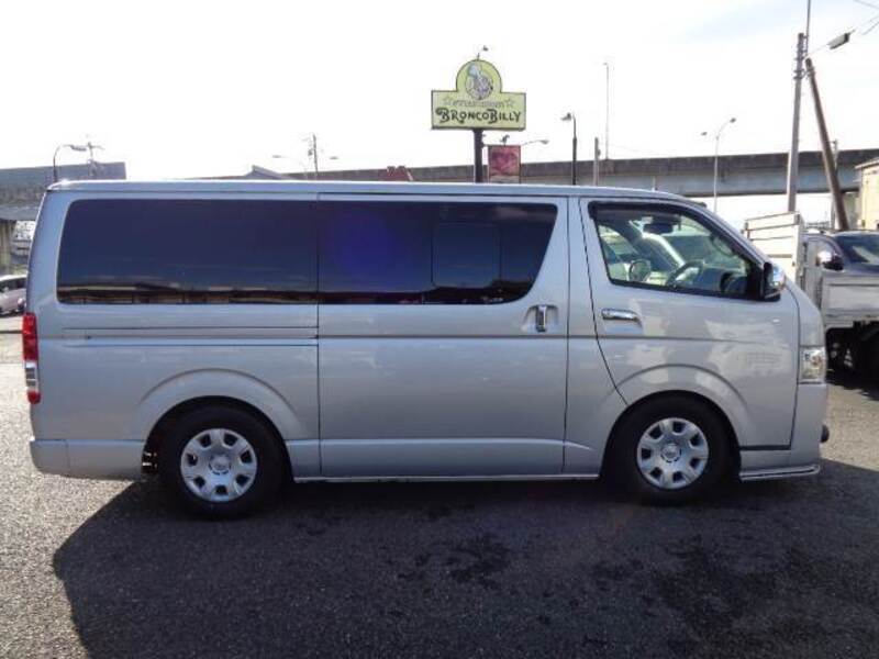 HIACE VAN