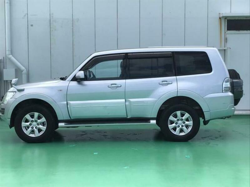 PAJERO-7