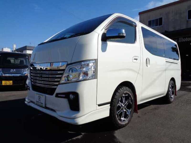 NV350 CARAVAN-0