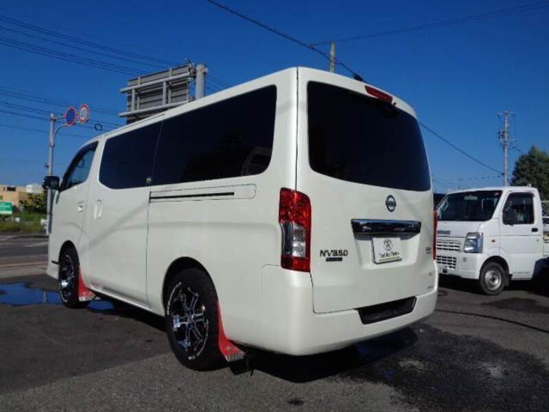 NV350 CARAVAN