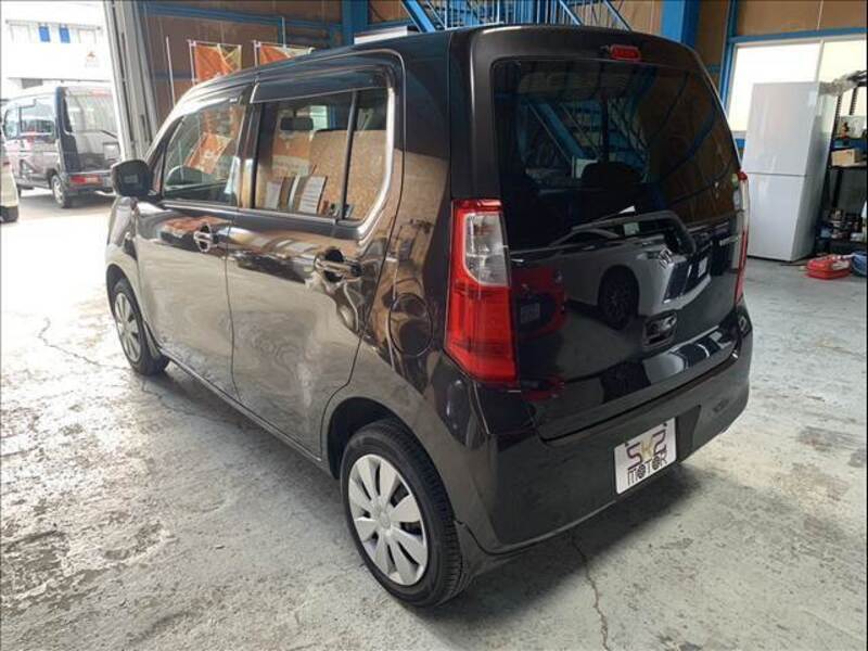 WAGON R