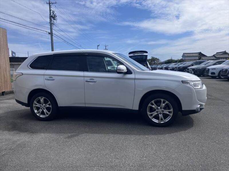 OUTLANDER