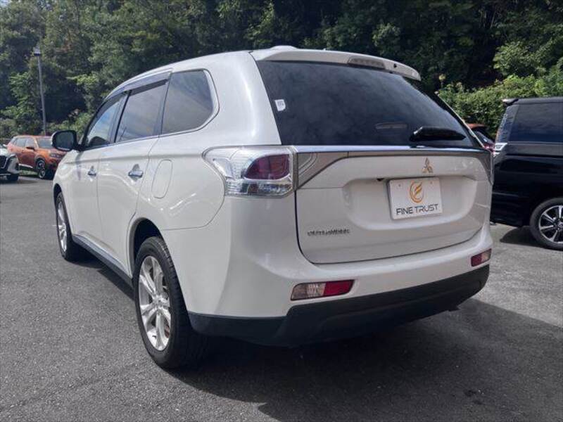 OUTLANDER