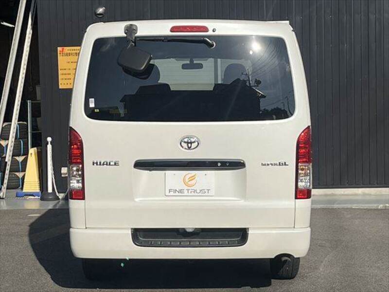 HIACE VAN