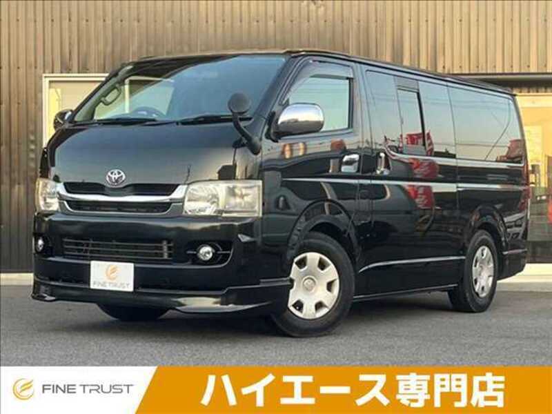 TOYOTA HIACE VAN