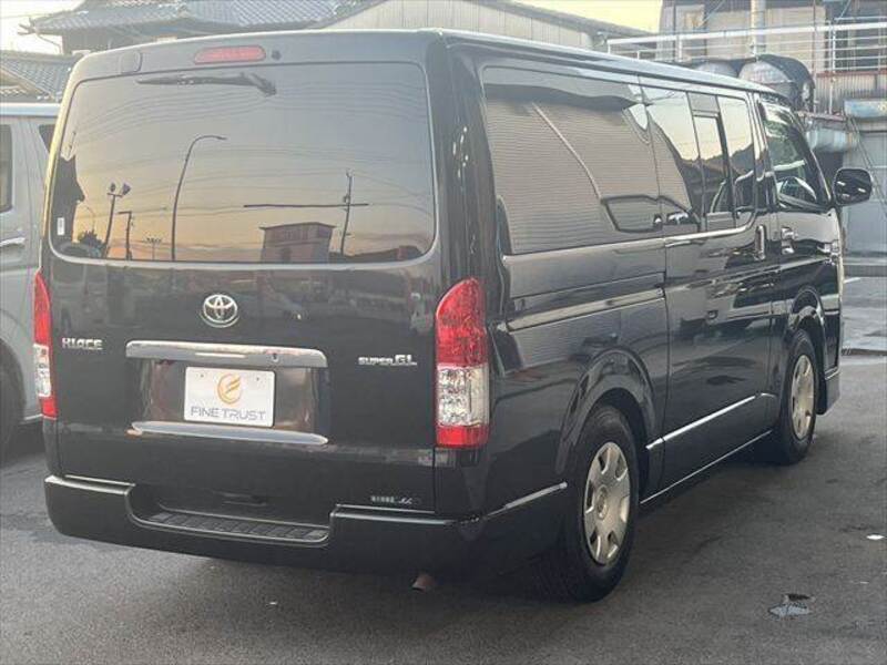HIACE VAN
