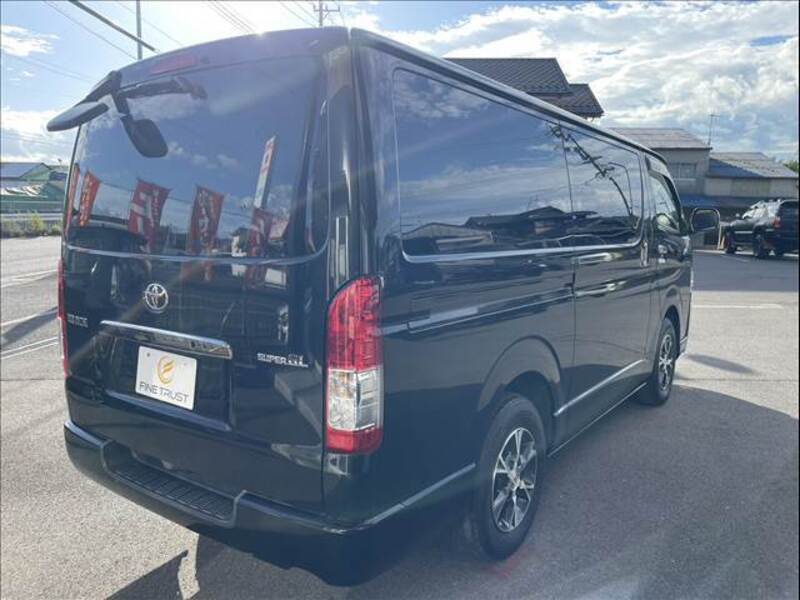 HIACE VAN