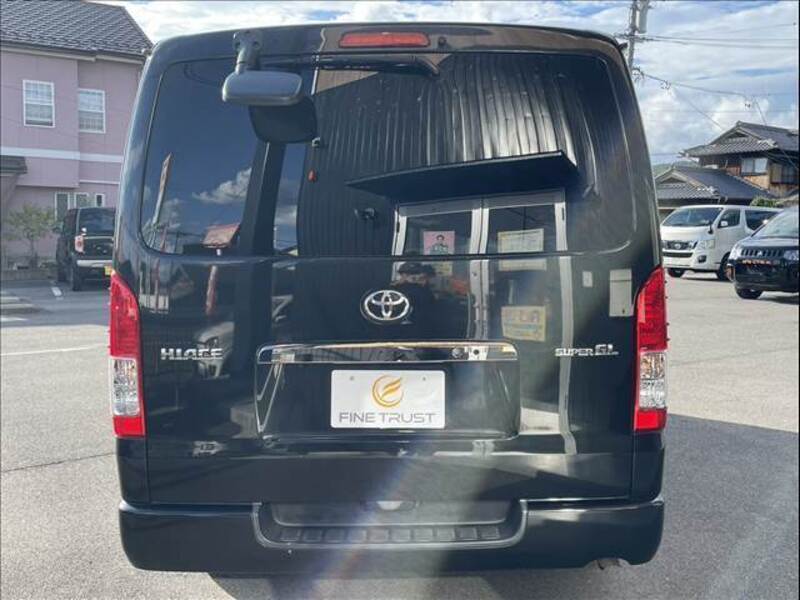 HIACE VAN