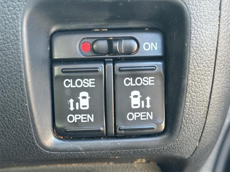 N BOX