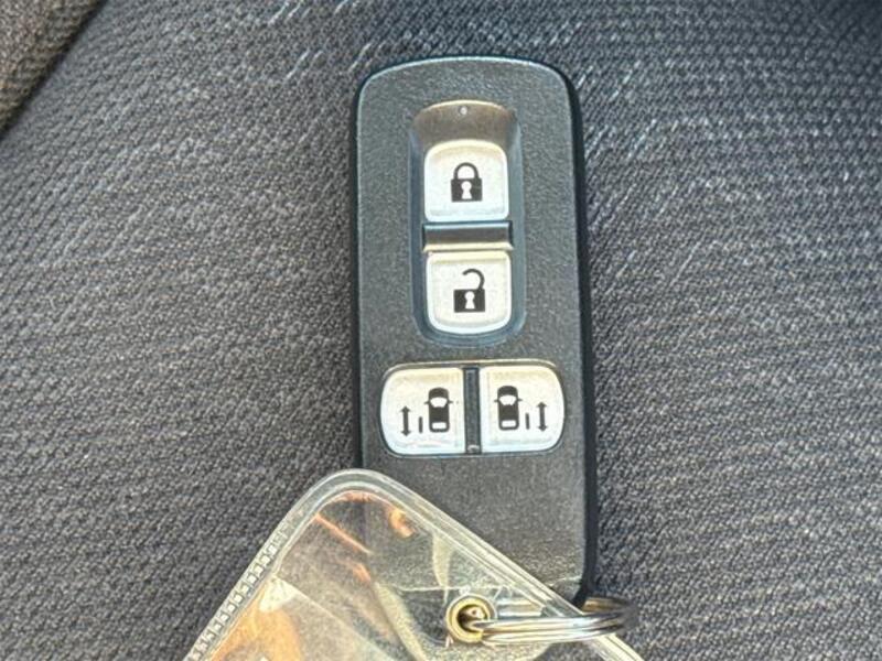N BOX