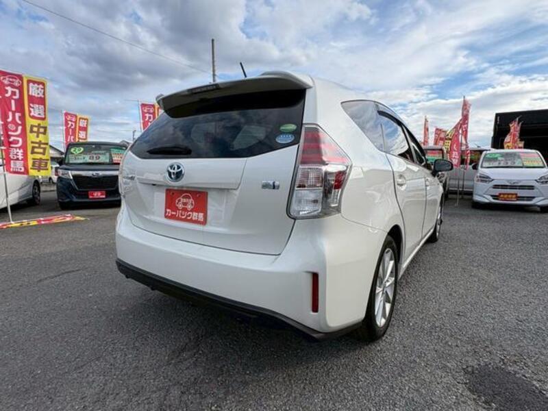 PRIUS ALPHA