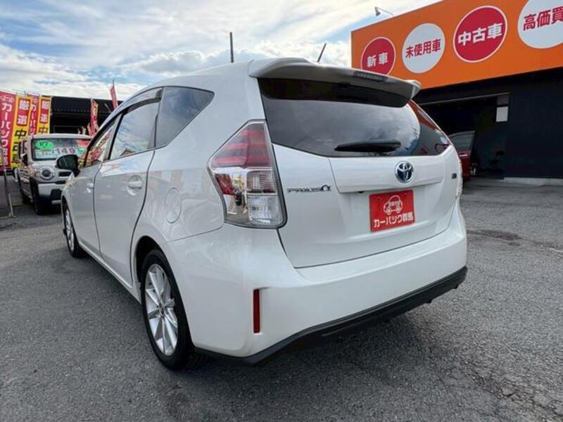 PRIUS ALPHA