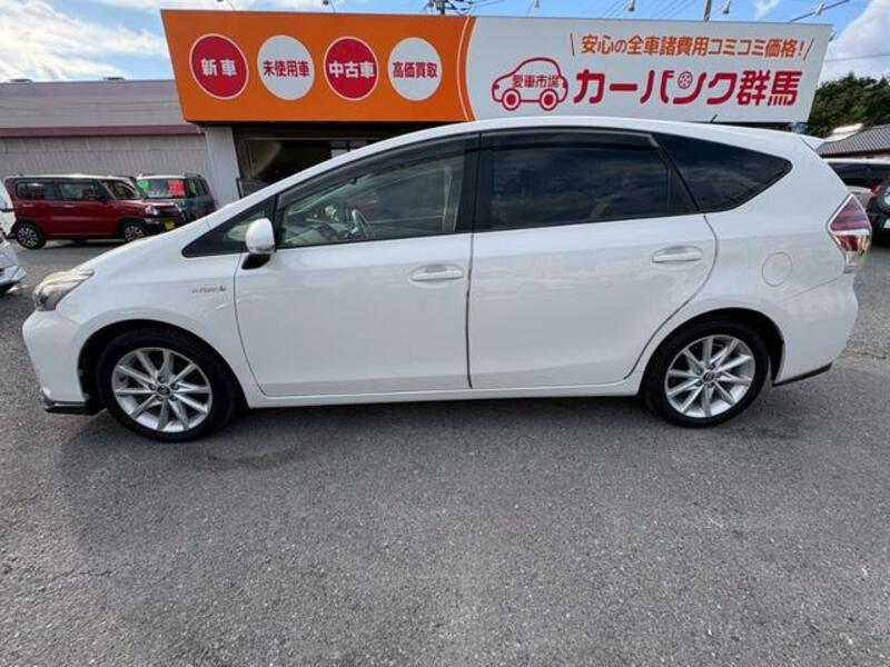 PRIUS ALPHA