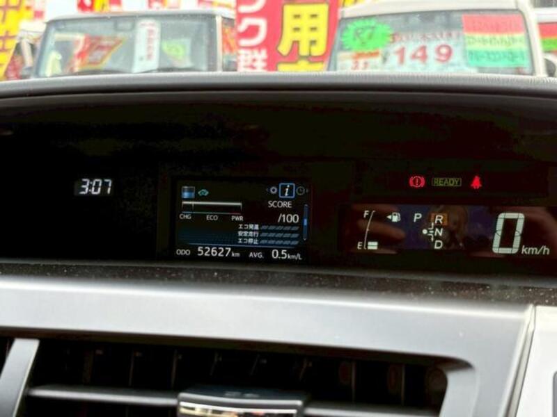 PRIUS ALPHA