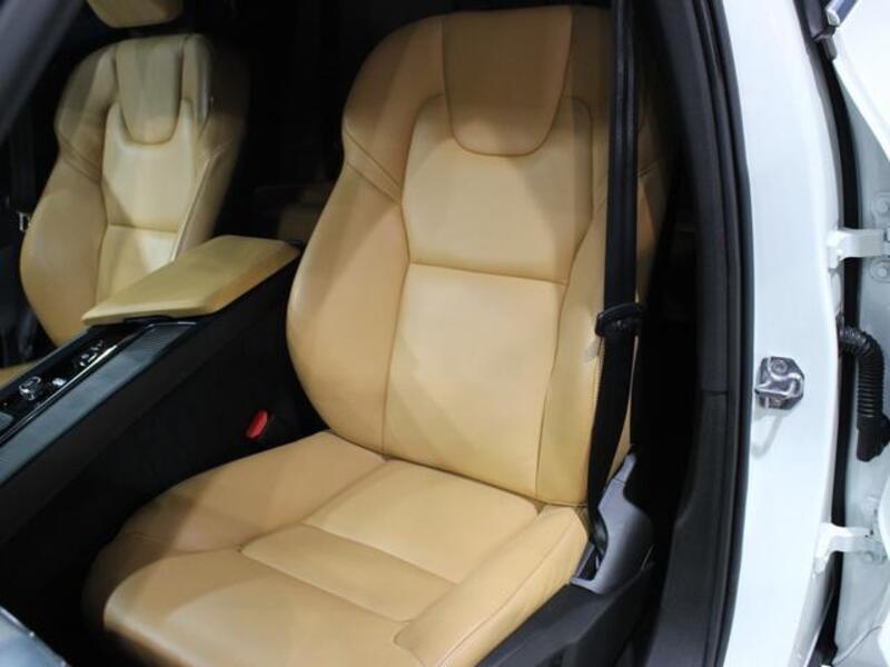 XC60