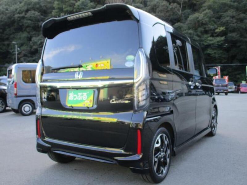 N BOX CUSTOM