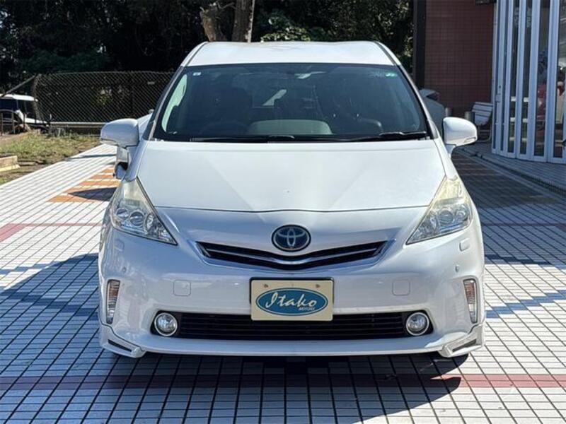 PRIUS ALPHA