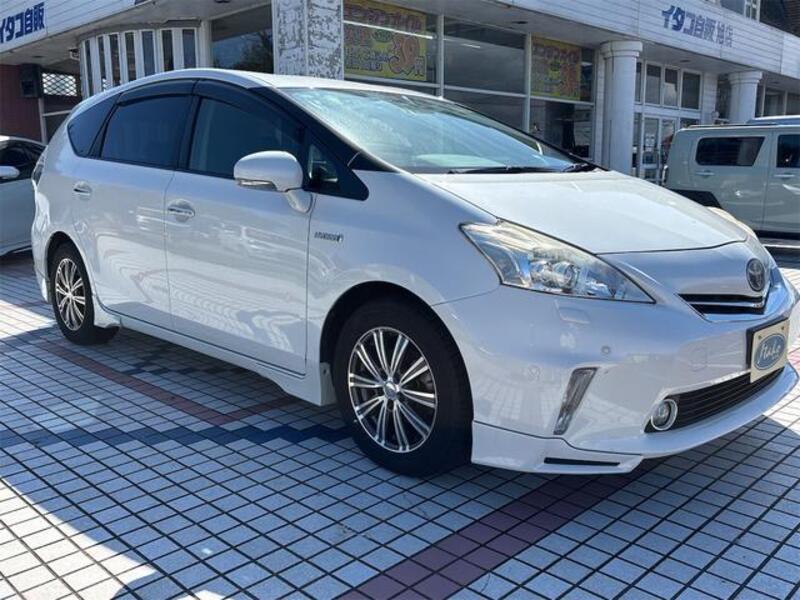 PRIUS ALPHA