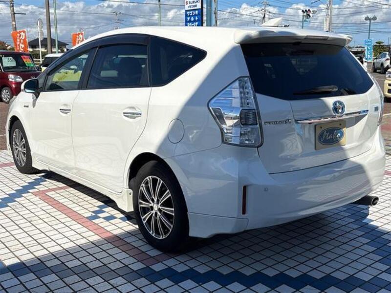PRIUS ALPHA