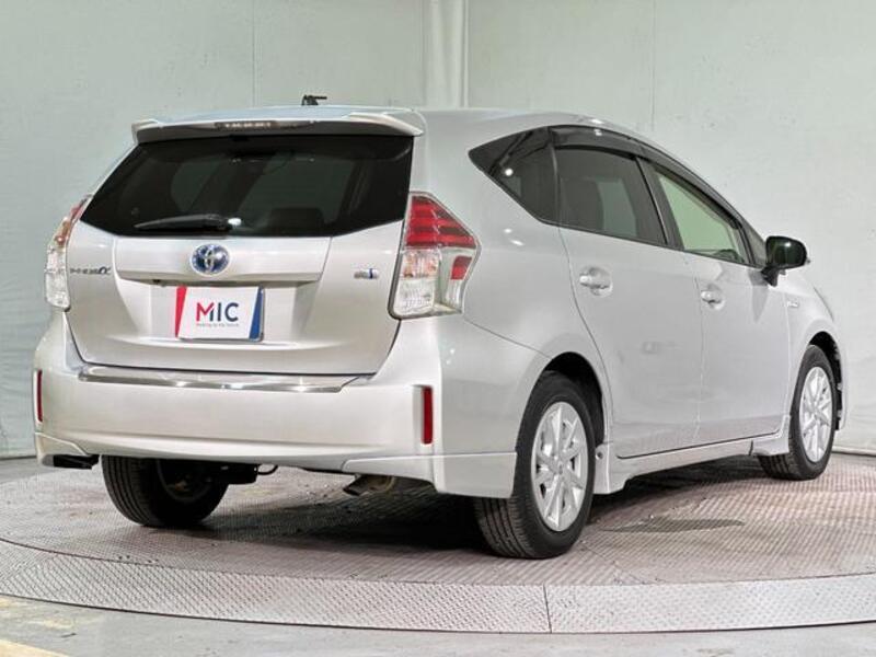 PRIUS ALPHA