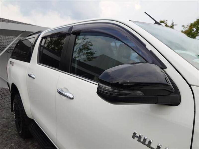 HILUX