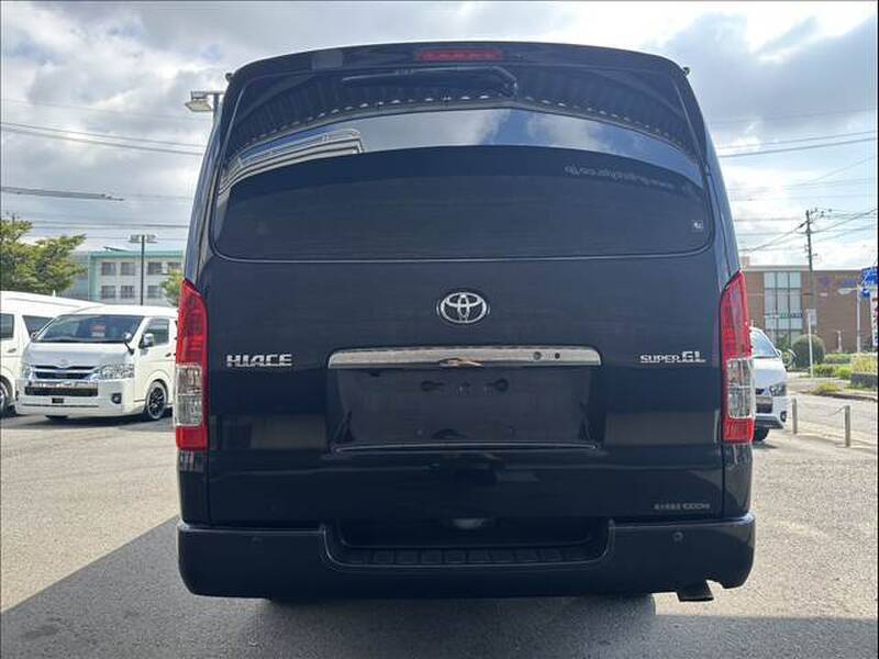 HIACE VAN