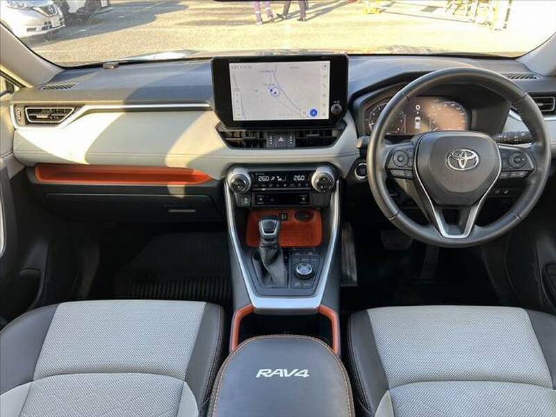 RAV4