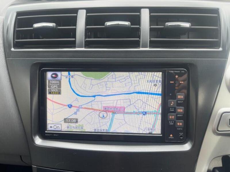 PRIUS ALPHA