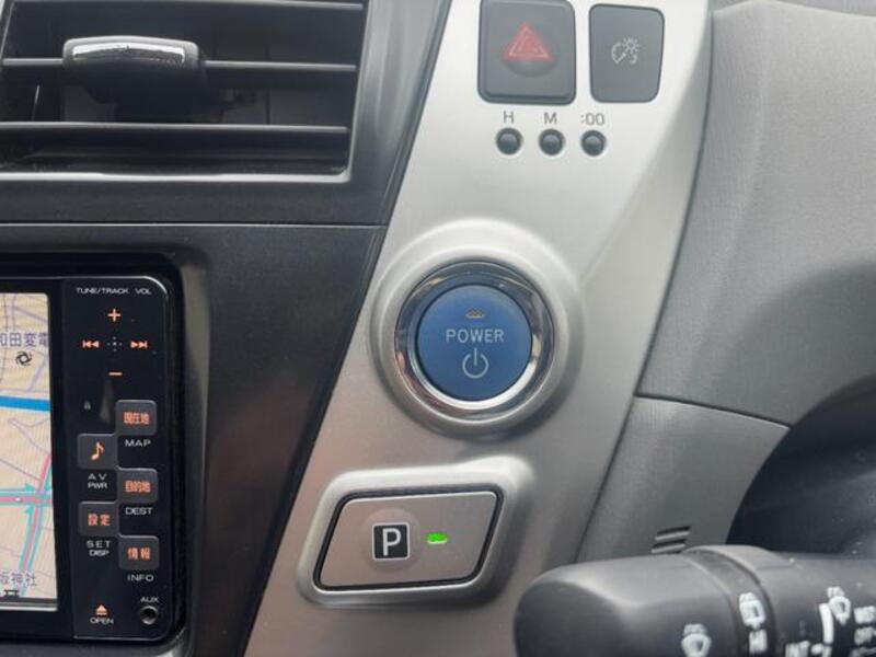 PRIUS ALPHA