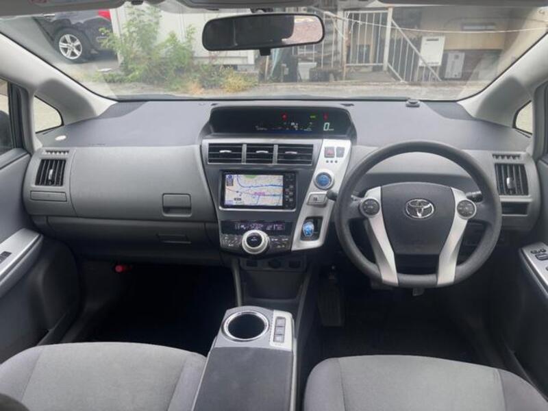PRIUS ALPHA