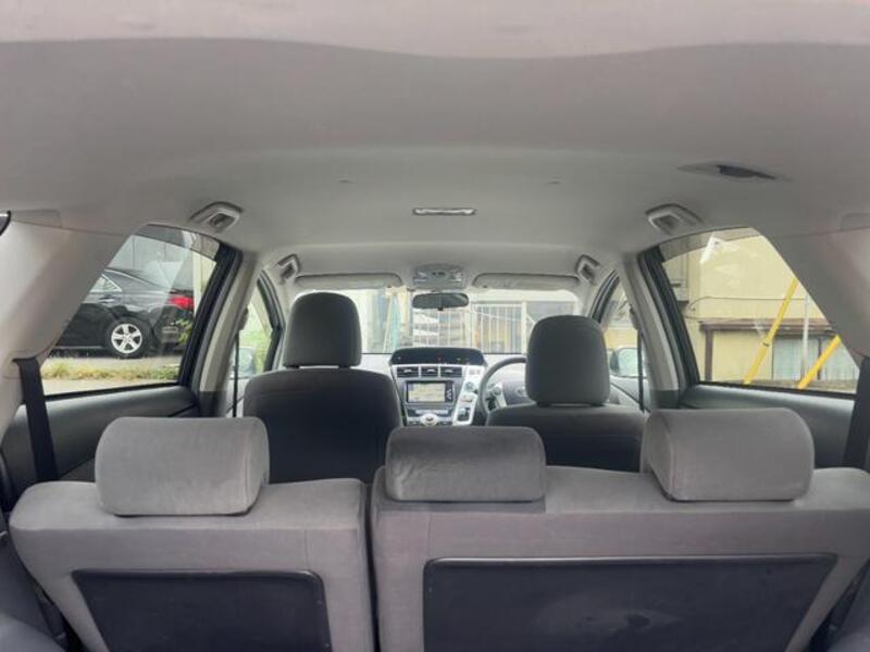 PRIUS ALPHA