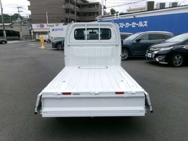 CLIPPER TRUCK
