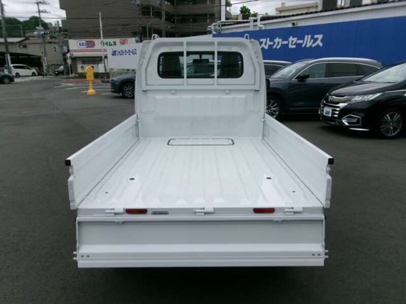 CLIPPER TRUCK