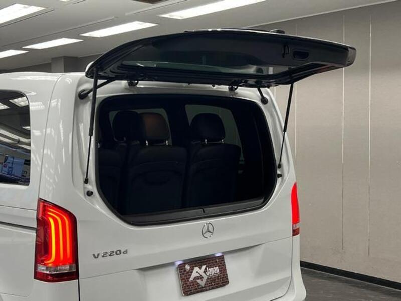 V-CLASS