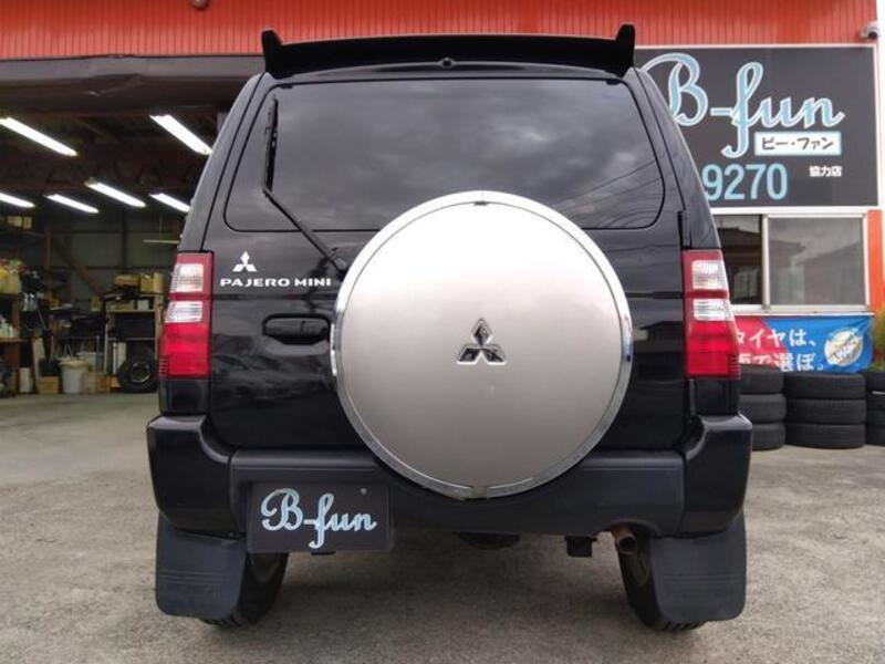 PAJERO MINI