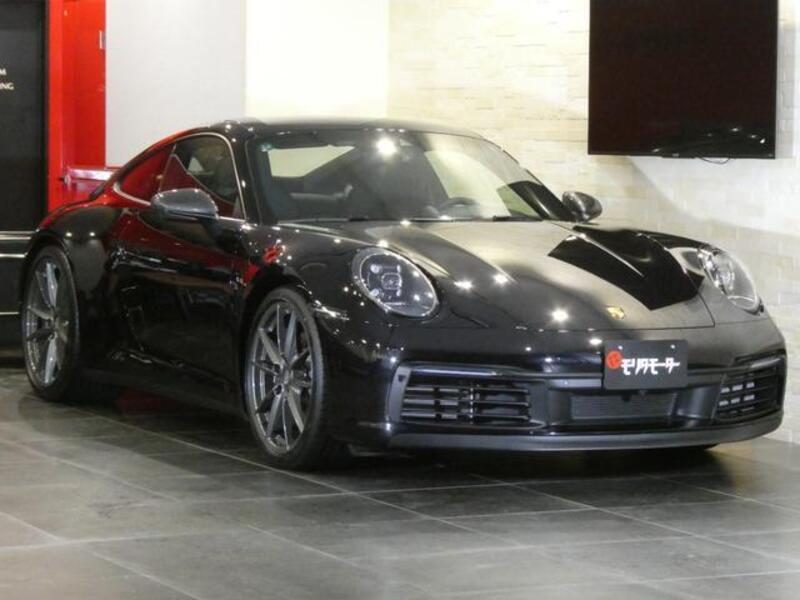 911