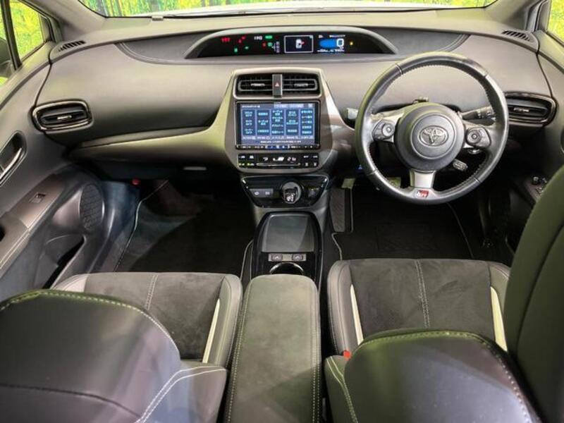 PRIUS PHV