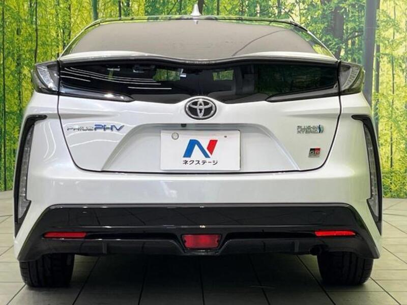 PRIUS PHV