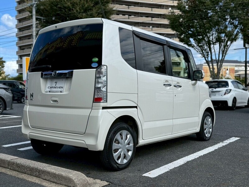 N BOX
