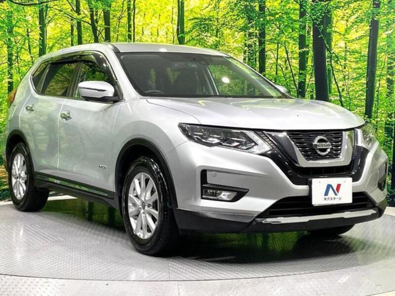 X-TRAIL