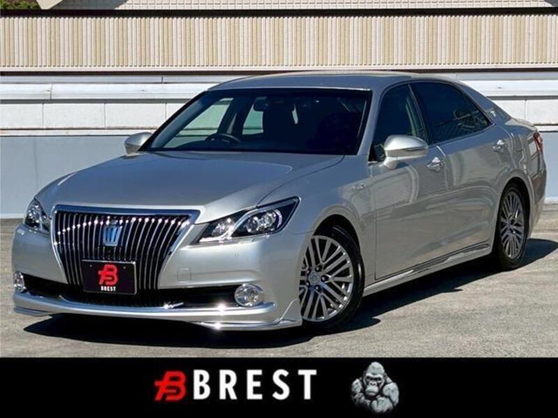 TOYOTA CROWN MAJESTA