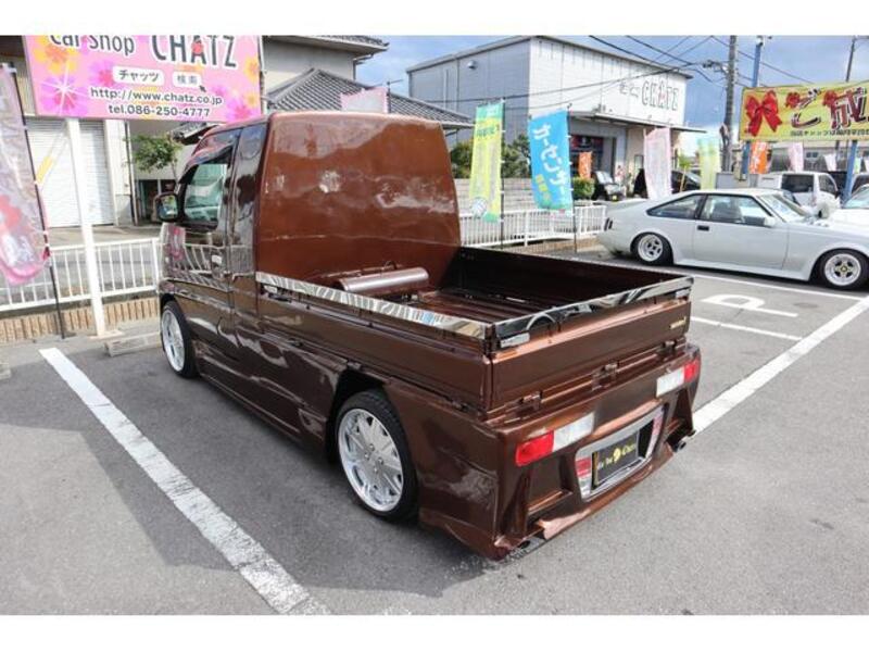 CARRY TRUCK