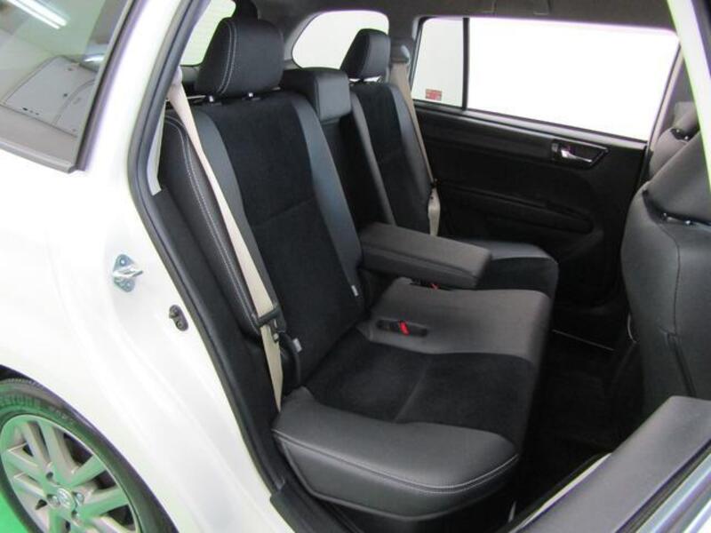 COROLLA FIELDER