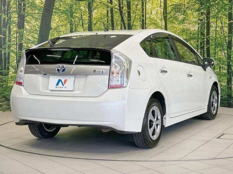 PRIUS PHV