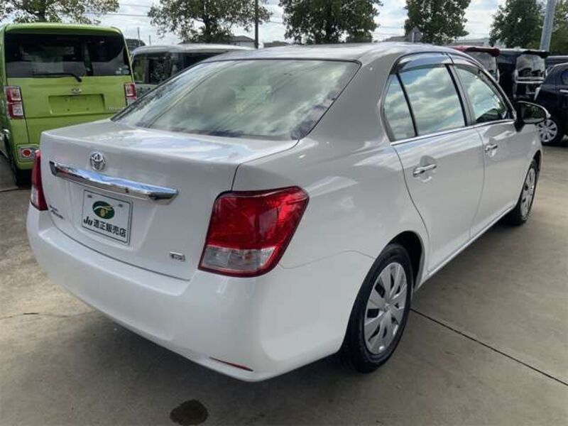 COROLLA AXIO