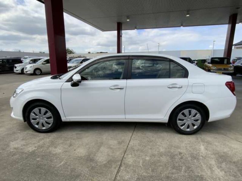 COROLLA AXIO