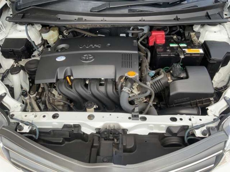 COROLLA AXIO