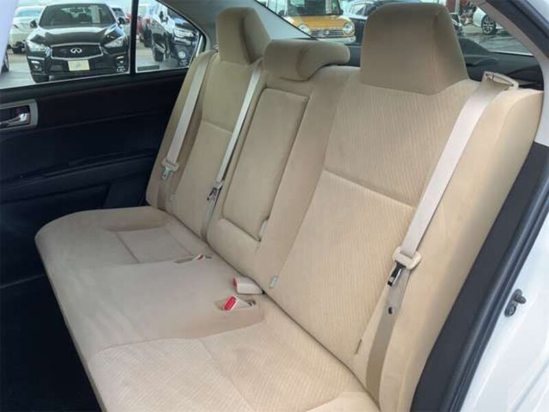COROLLA AXIO