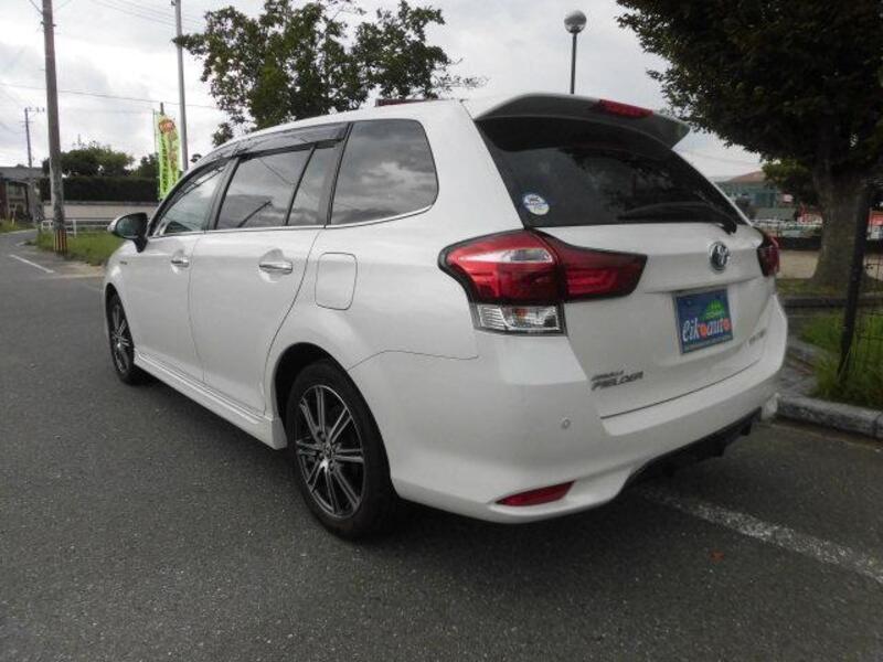 COROLLA FIELDER